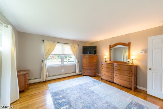 1 Tonneson Dr, Roxbury Twp., NJ 07876