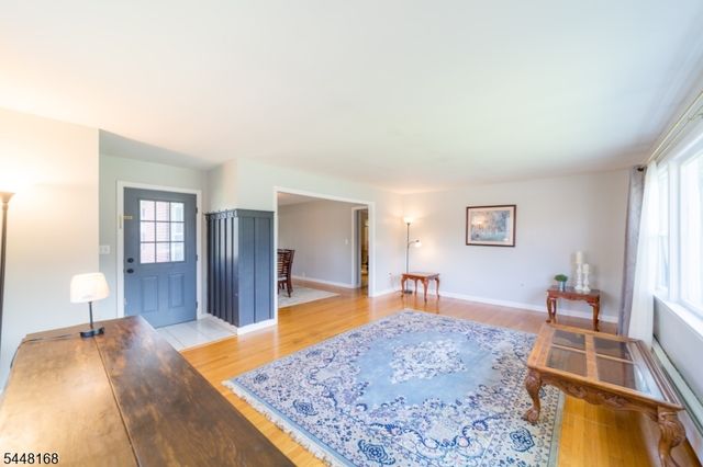 1 Tonneson Dr, Roxbury Twp., NJ 07876
