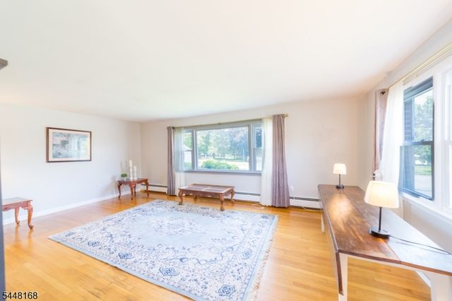 1 Tonneson Dr, Roxbury Twp., NJ 07876