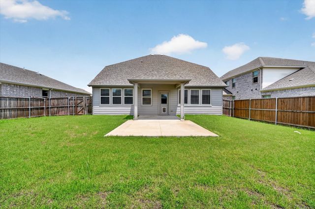 3009 Stallion Trail Way, Aubrey, TX 76227