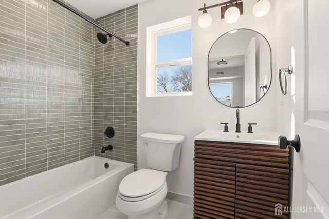 23 Morse Avenue, Edison, NJ 08817