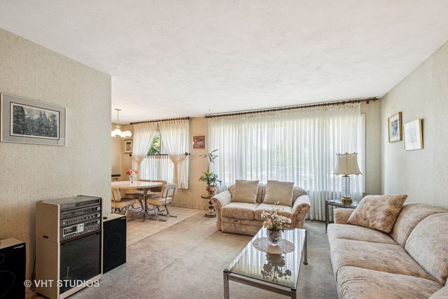 4143 W Devon Avenue, Chicago, IL 60646