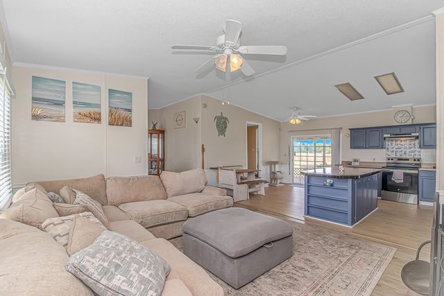 3415 Green Sea Rd., Green Sea, SC 29545