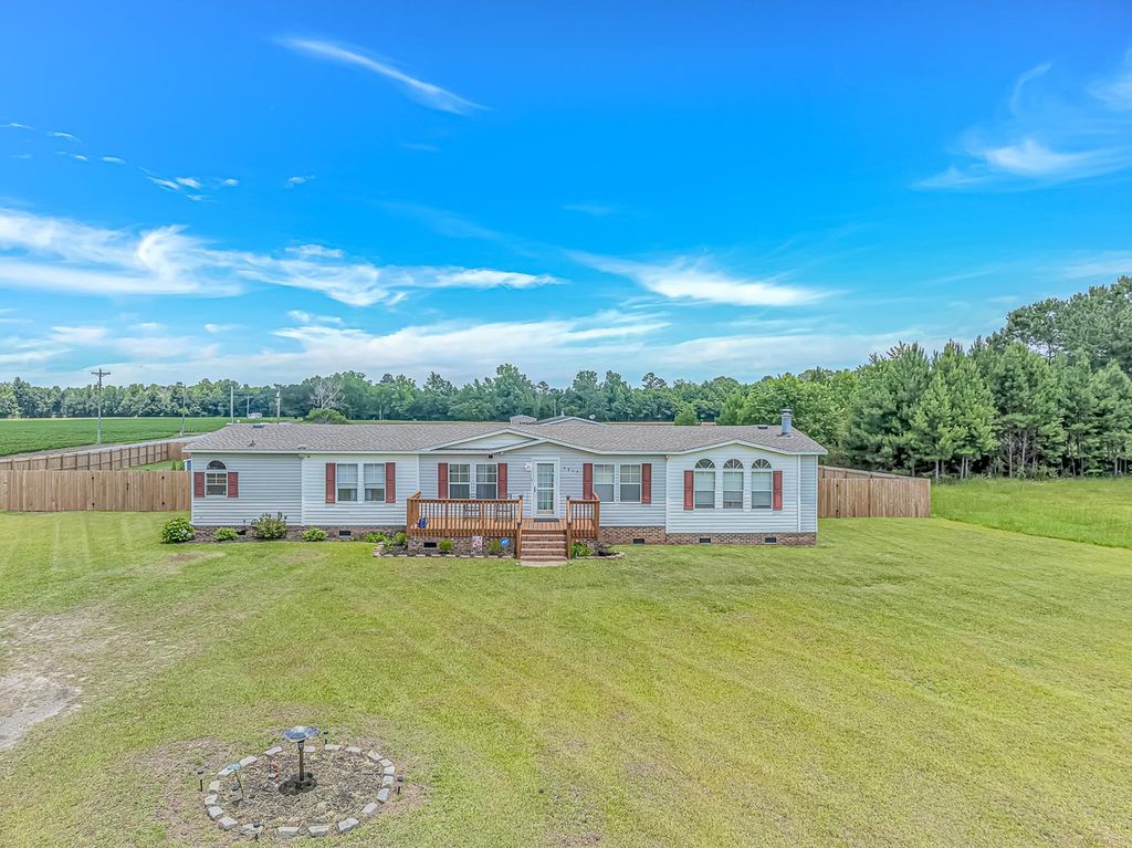 3415 Green Sea Rd., Green Sea, SC 29545