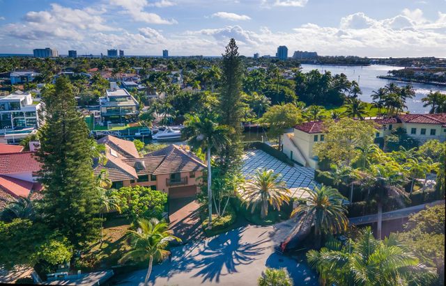 516 Bontona Avenue, Fort Lauderdale, FL 33301