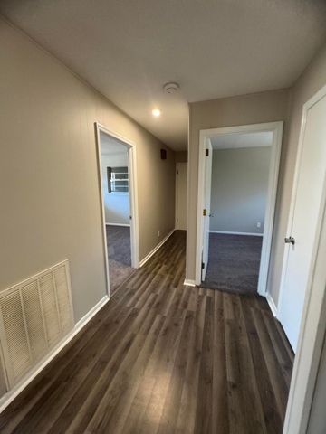 501 E Pine St, Diamond City, AR 72644