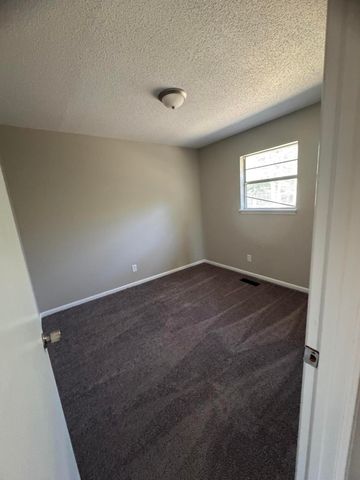 501 E Pine St, Diamond City, AR 72644