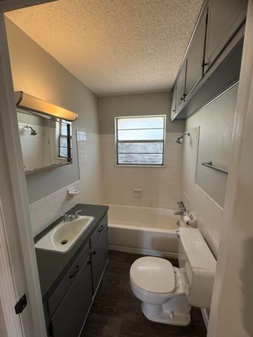 501 E Pine St, Diamond City, AR 72644