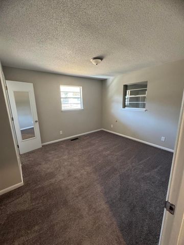 501 E Pine St, Diamond City, AR 72644