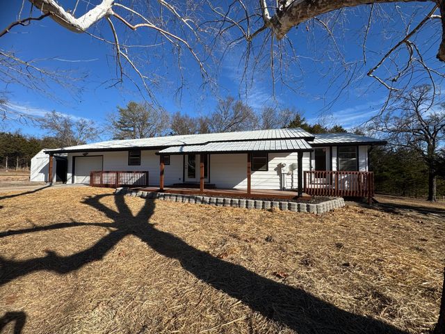501 E Pine St, Diamond City, AR 72644