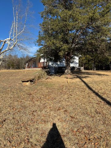 501 E Pine St, Diamond City, AR 72644