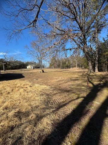 501 E Pine St, Diamond City, AR 72644