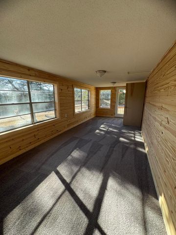 501 E Pine St, Diamond City, AR 72644