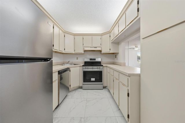 1716 PINE RIDGE ROAD F1, Sanford, FL 32773