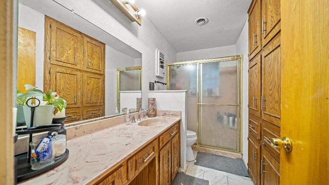 13606 River Forest Dr, Corpus Christi, TX 78410