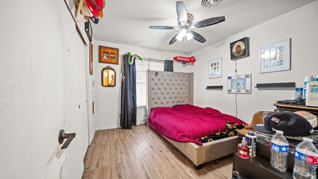 13606 River Forest Dr, Corpus Christi, TX 78410