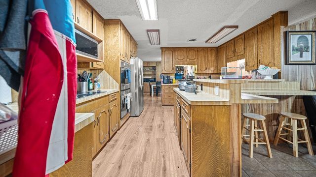 13606 River Forest Dr, Corpus Christi, TX 78410