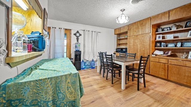 13606 River Forest Dr, Corpus Christi, TX 78410