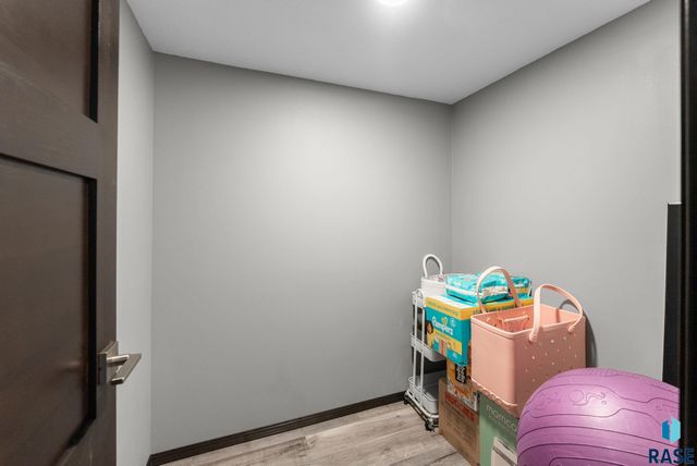 218 Creekside Ave Avenue, Harrisburg, SD 57032