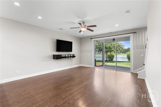 160 Lake Lily Drive, Richmond Hill, GA 31324