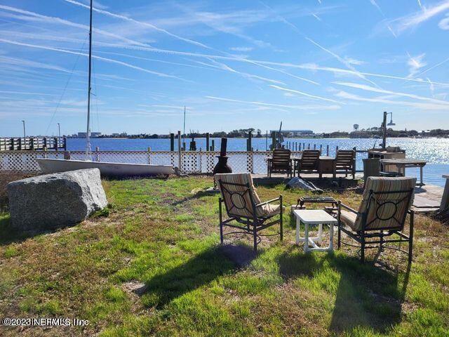 10020 HECKSCHER Drive, Jacksonville, FL 32226