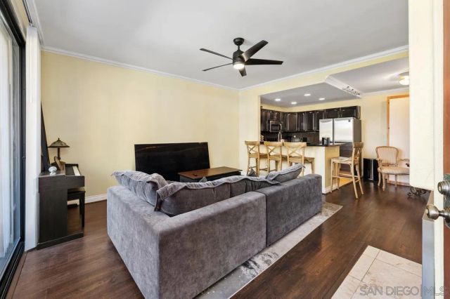 4049 Carmel View Rd 75, San Diego, CA 92130