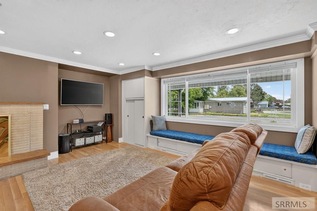 Image 13 of property listing at 1385 S Shilling Avenue, Blackfoot, ID 83221