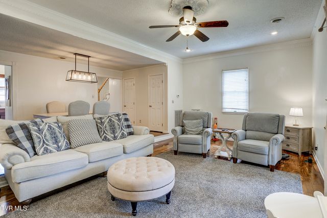 1203 East 8th Avenue 1, Johnson City, TN 37601