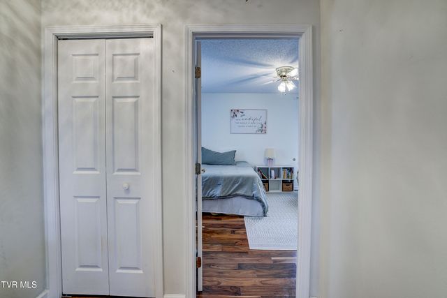 1203 East 8th Avenue 1, Johnson City, TN 37601