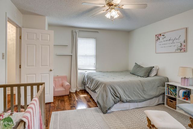 1203 East 8th Avenue 1, Johnson City, TN 37601