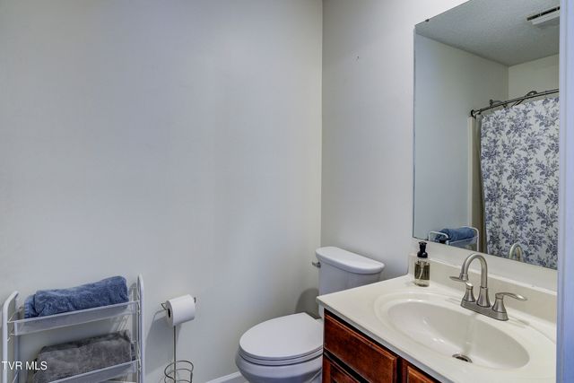 1203 East 8th Avenue 1, Johnson City, TN 37601