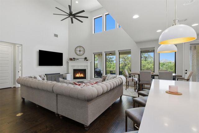 1021 Overstreet LN, Leander, TX 78641