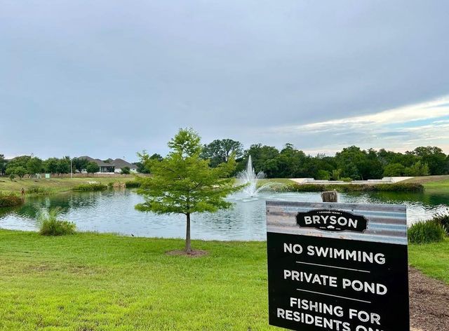 1021 Overstreet LN, Leander, TX 78641