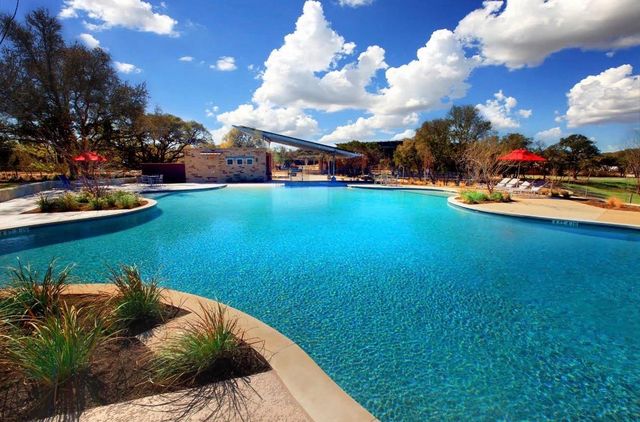 1021 Overstreet LN, Leander, TX 78641