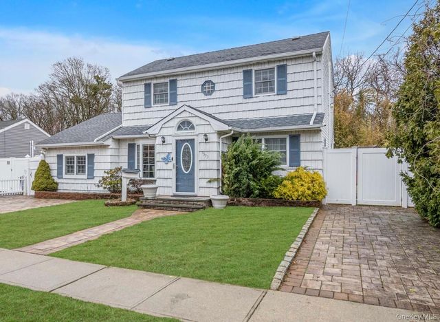 1393 Lombardy Boulevard, Bay Shore, NY 11706