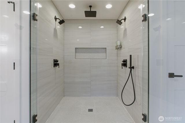 2641 271st Avenue SE, Issaquah, WA 98029