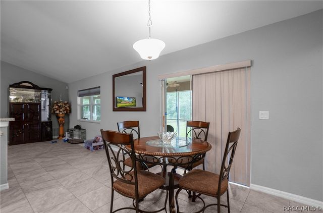 3856 W Birds Nest Drive, Beverly Hills, FL 34465