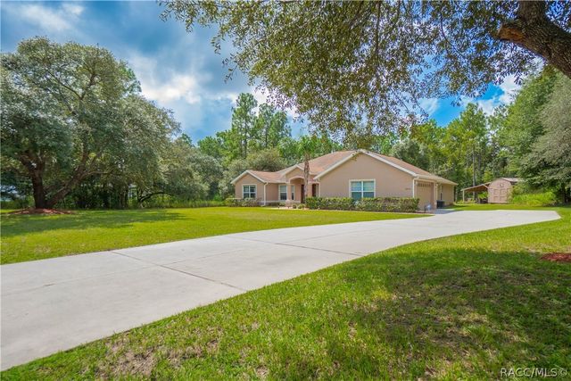 3856 W Birds Nest Drive, Beverly Hills, FL 34465