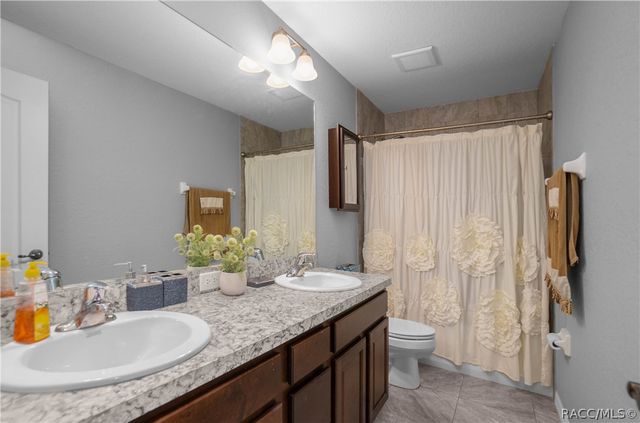 3856 W Birds Nest Drive, Beverly Hills, FL 34465