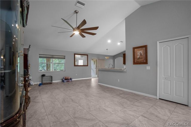 3856 W Birds Nest Drive, Beverly Hills, FL 34465