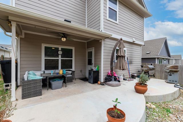 180 Red Buckeye LOOP, Liberty Hill, TX 78642