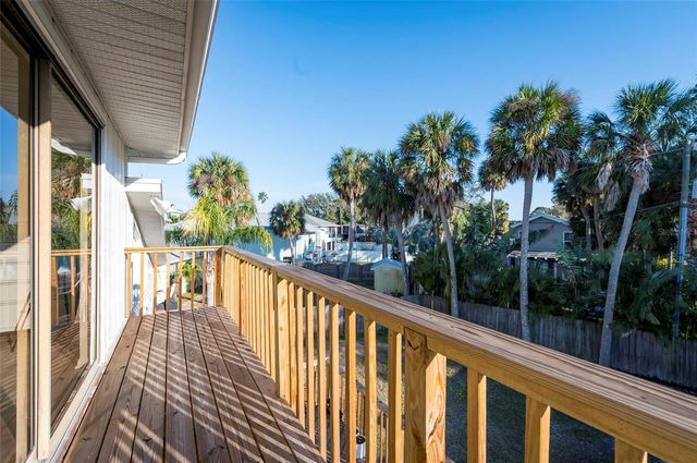 1870 NEBRASKA AVENUE NE, St Petersburg, FL 33703