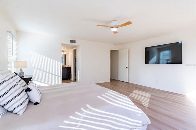 1870 NEBRASKA AVENUE NE, St Petersburg, FL 33703