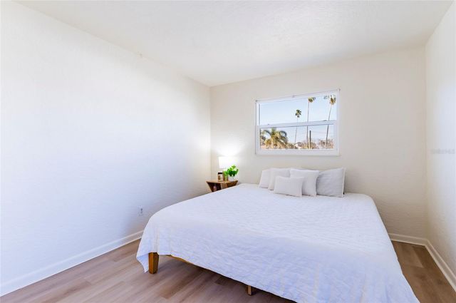 1870 NEBRASKA AVENUE NE, St Petersburg, FL 33703