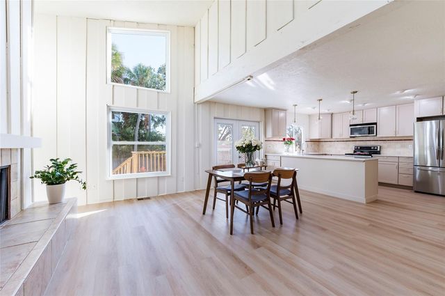 1870 NEBRASKA AVENUE NE, St Petersburg, FL 33703