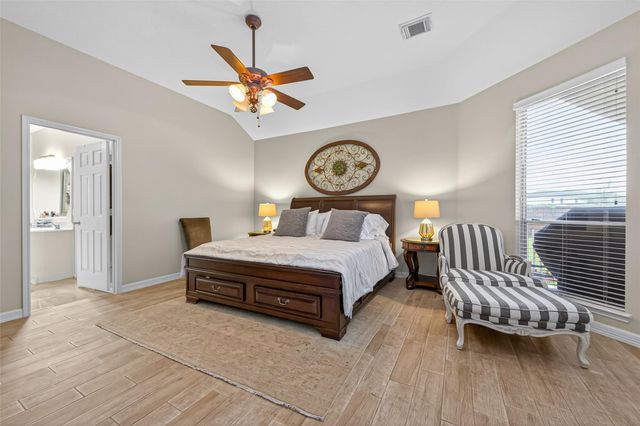 18206 Noble Forest Drive, Humble, TX 77346