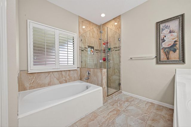 18206 Noble Forest Drive, Humble, TX 77346