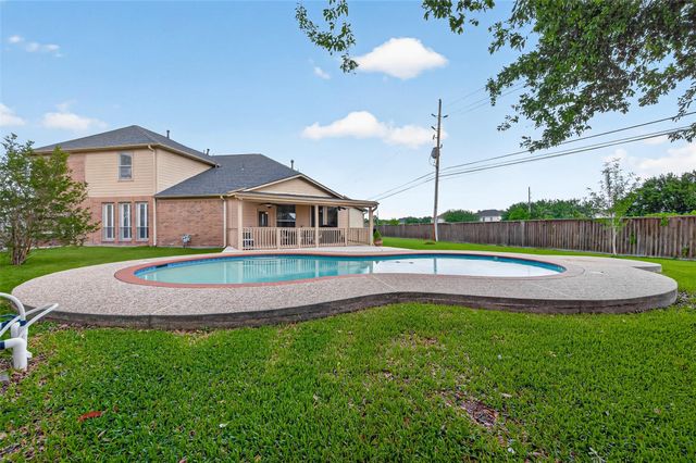 18206 Noble Forest Drive, Humble, TX 77346