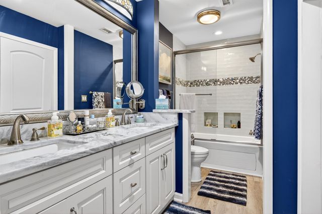 110 Hartland Dr Apt 15D, Myrtle Beach, SC 29572