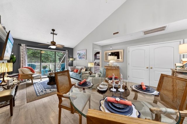 110 Hartland Dr Apt 15D, Myrtle Beach, SC 29572